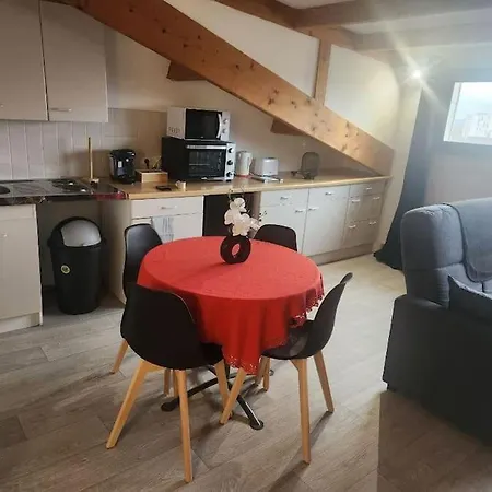 Proche Centre-ville Appartement Atacames